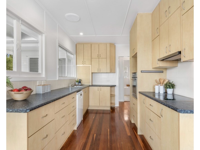 35 Narellan Street, Arana Hills QLD 4054