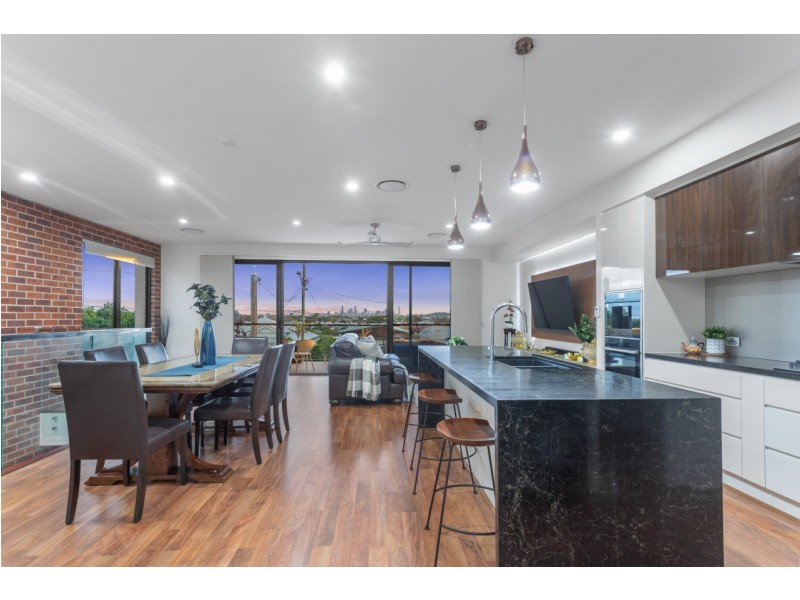 309 Rode Road, Wavell Heights QLD 4012