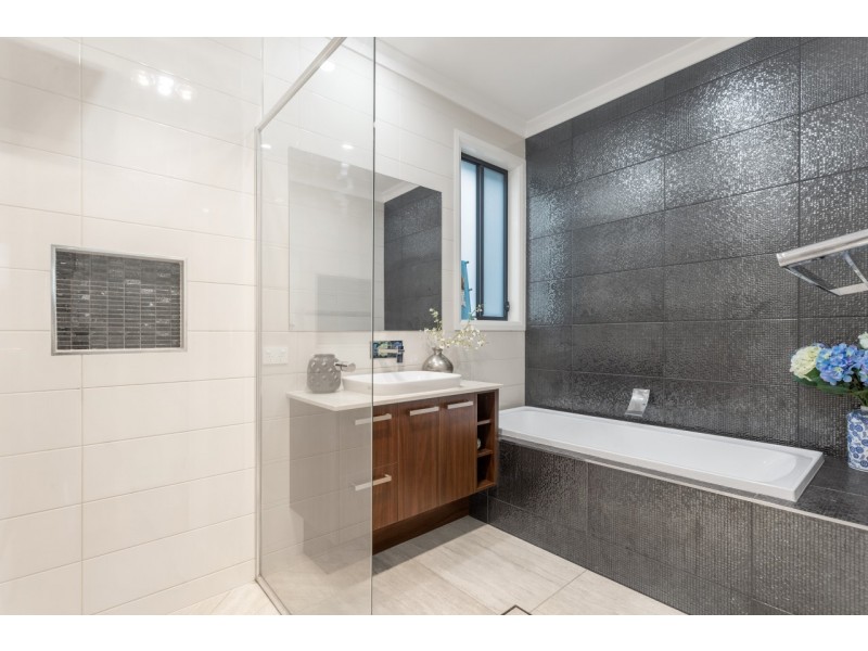 309 Rode Road, Wavell Heights QLD 4012