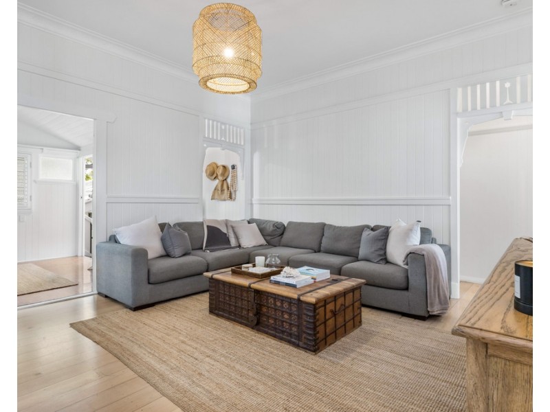 66 Hipwood Road, Hamilton QLD 4007