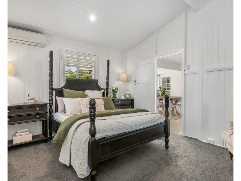 66 Hipwood Road, Hamilton QLD 4007