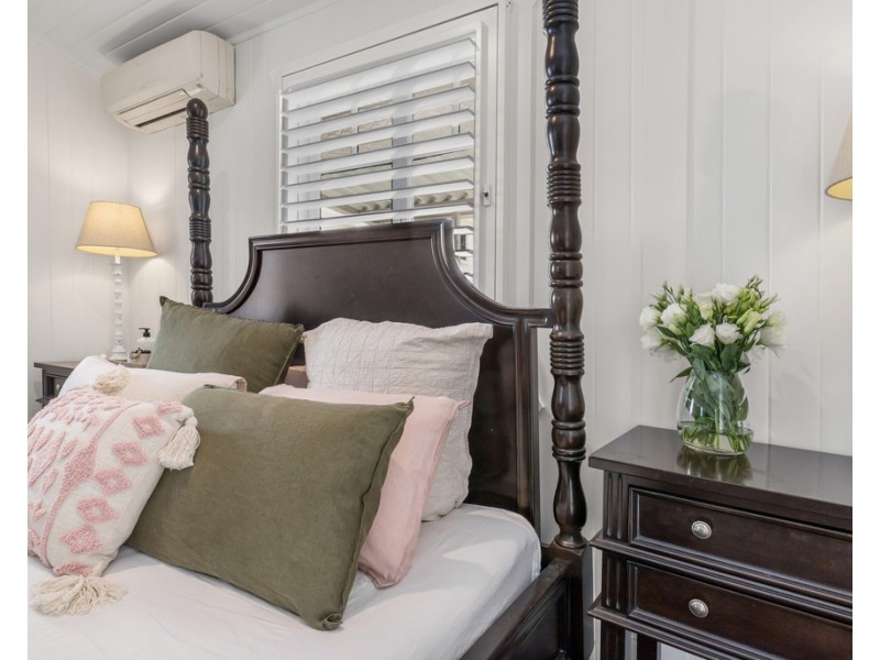 66 Hipwood Road, Hamilton QLD 4007