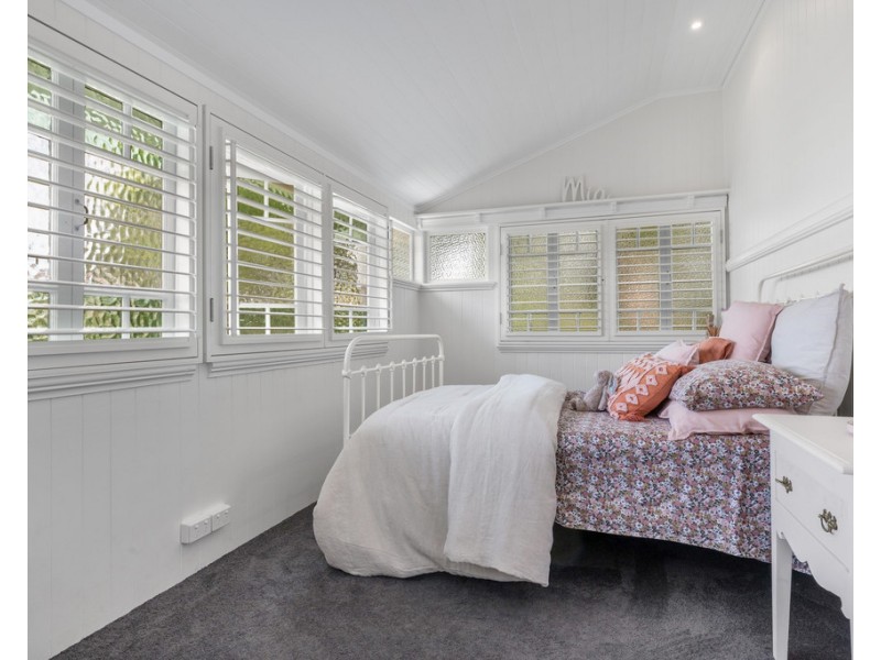 66 Hipwood Road, Hamilton QLD 4007