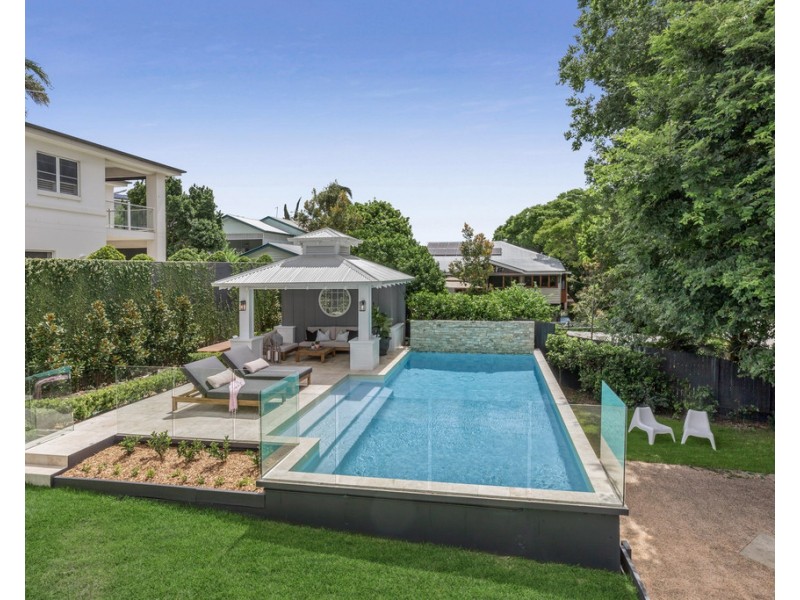 66 Hipwood Road, Hamilton QLD 4007