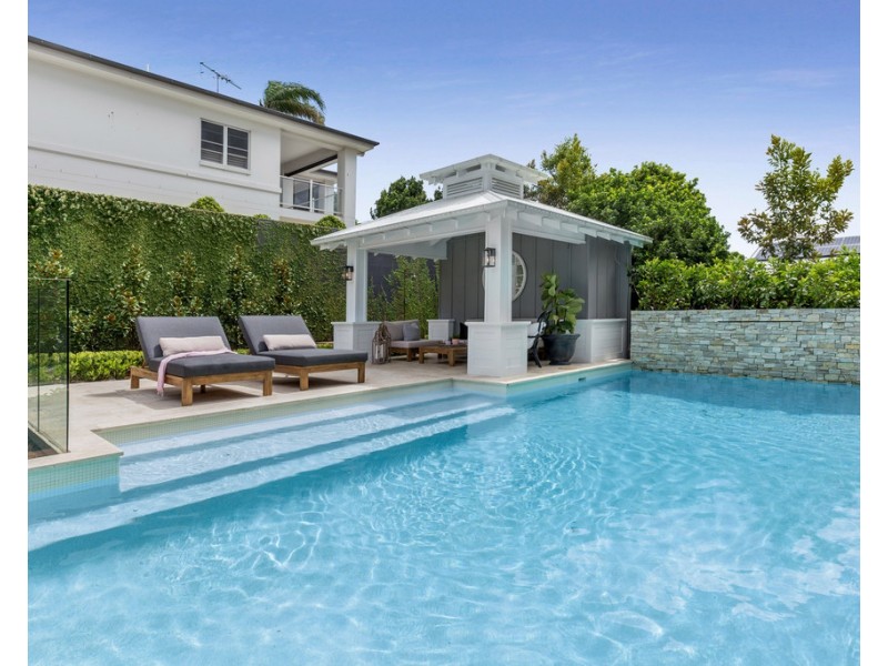 66 Hipwood Road, Hamilton QLD 4007