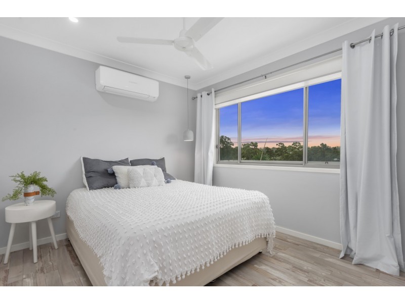 31 Walkers Road, Everton Hills QLD 4053