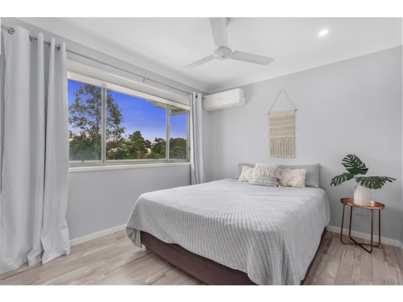 31 Walkers Road, Everton Hills QLD 4053
