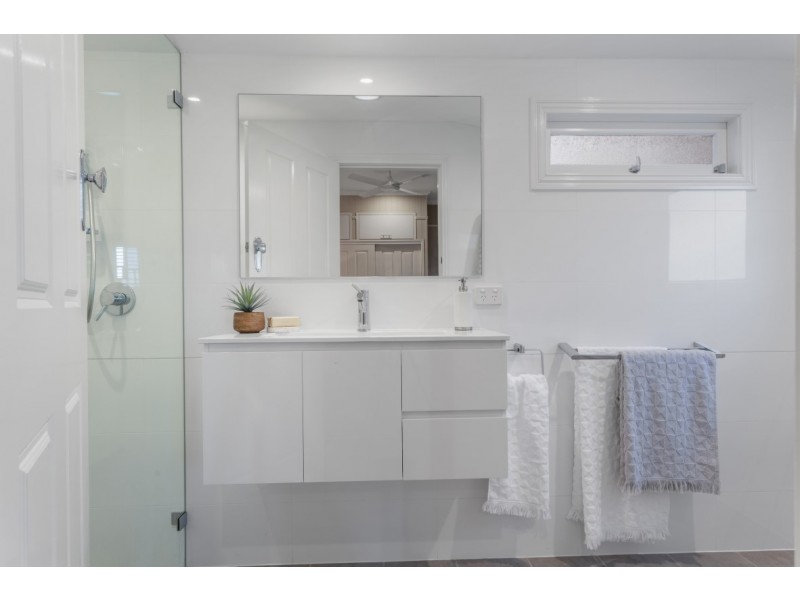 38 Cramond Street, Wilston QLD 4051