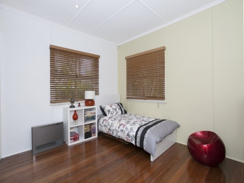 27 Park Terrace, Kedron QLD 4031