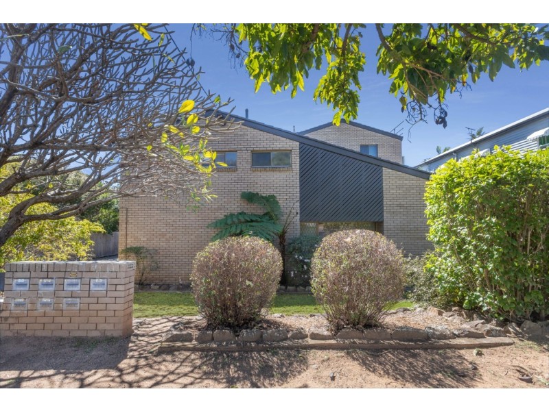 2/20 Winifred Street, Clayfield QLD 4011