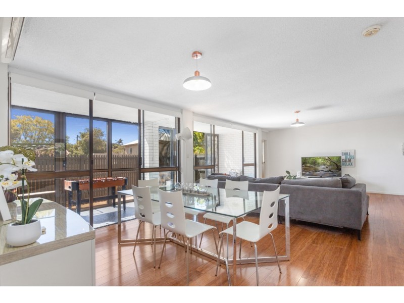 2/20 Winifred Street, Clayfield QLD 4011