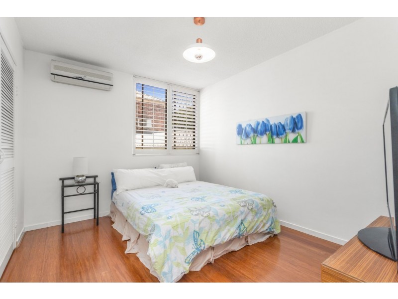 2/20 Winifred Street, Clayfield QLD 4011