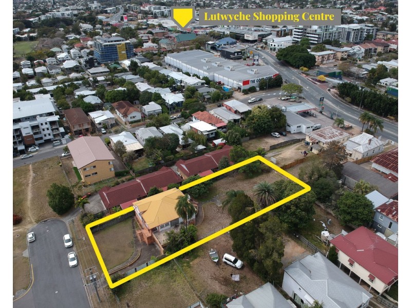 9 Mckenzie Street, Windsor QLD 4030