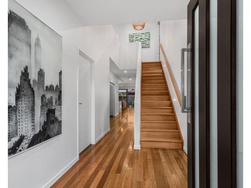 13 Long Street, Hendra QLD 4011