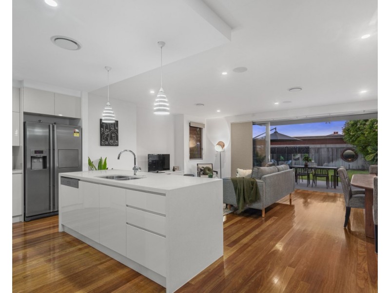 13 Long Street, Hendra QLD 4011