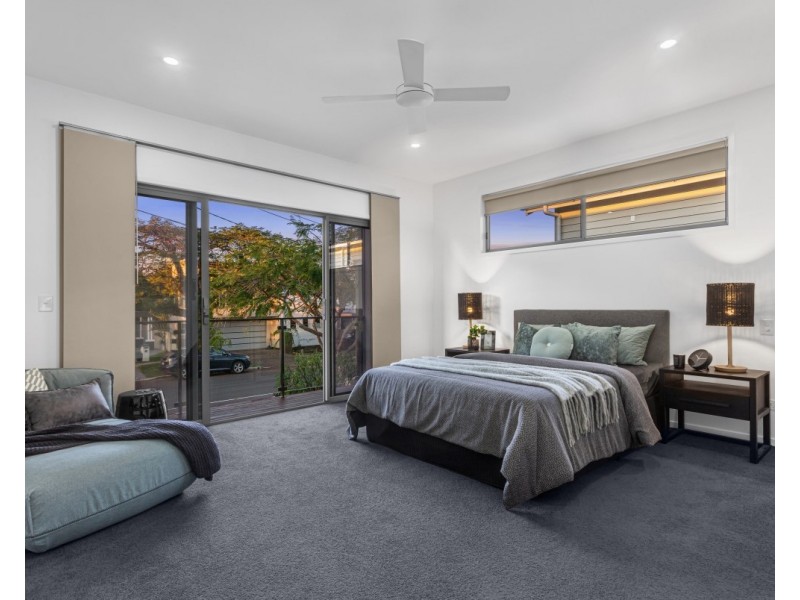 13 Long Street, Hendra QLD 4011