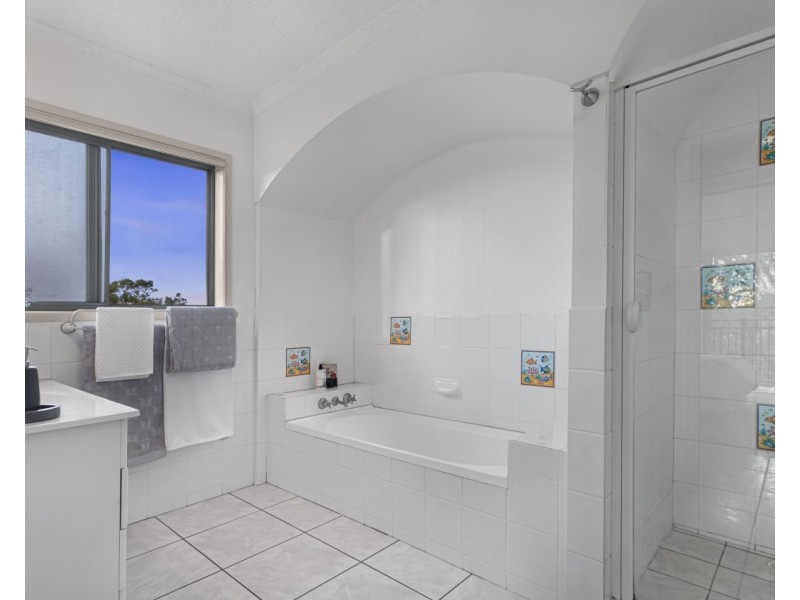 9 Florentine Street, Chermside West QLD 4032