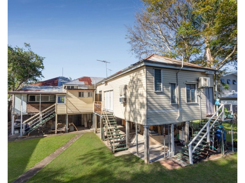 64 Grove Street, Albion QLD 4010