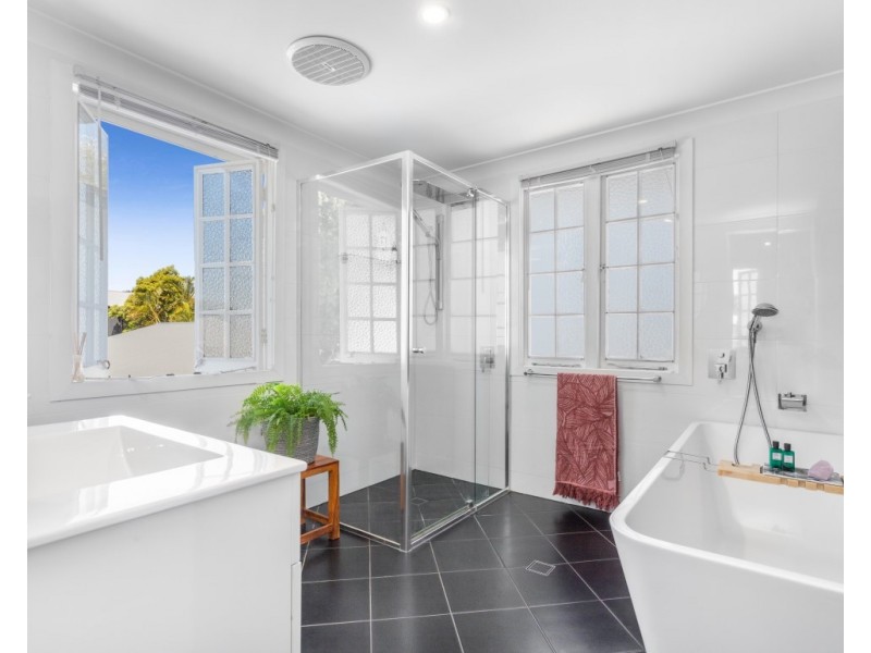 83 Grange Road, Grange QLD 4051