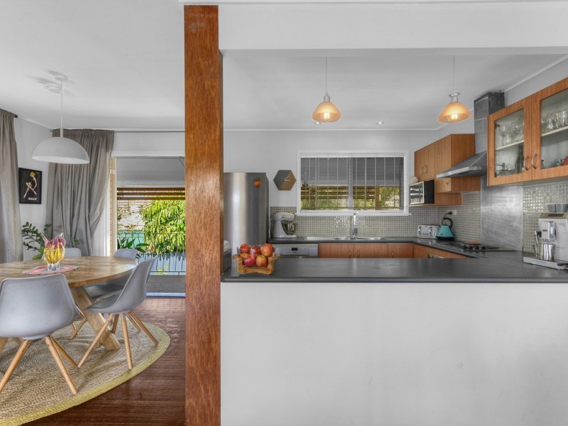 104 Niven Street, Stafford Heights QLD 4053