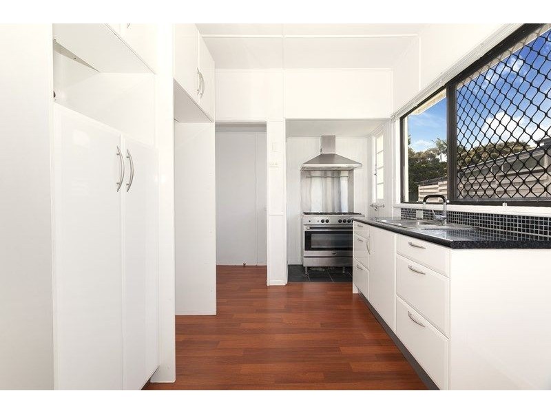 16 Hoolan Street, Stafford QLD 4053