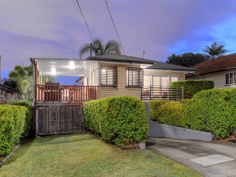 65 Eleventh Avenue, Kedron QLD 4031