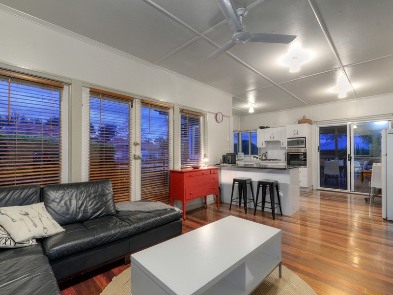 65 Eleventh Avenue, Kedron QLD 4031