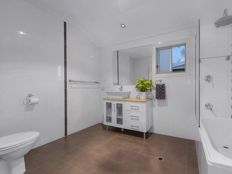 15 Mawson Street, Kedron QLD 4031