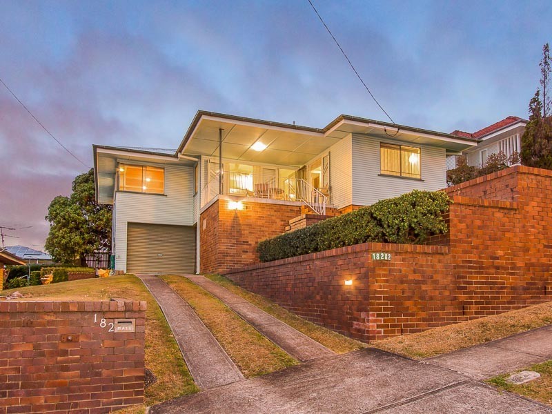 182 Kitchener Road, Kedron QLD 4031