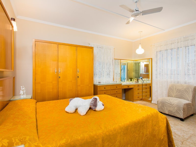 182 Kitchener Road, Kedron QLD 4031