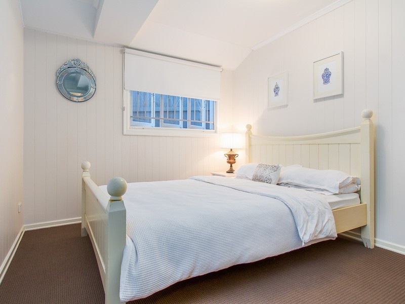 17 Fifth Avenue, Kedron QLD 4031