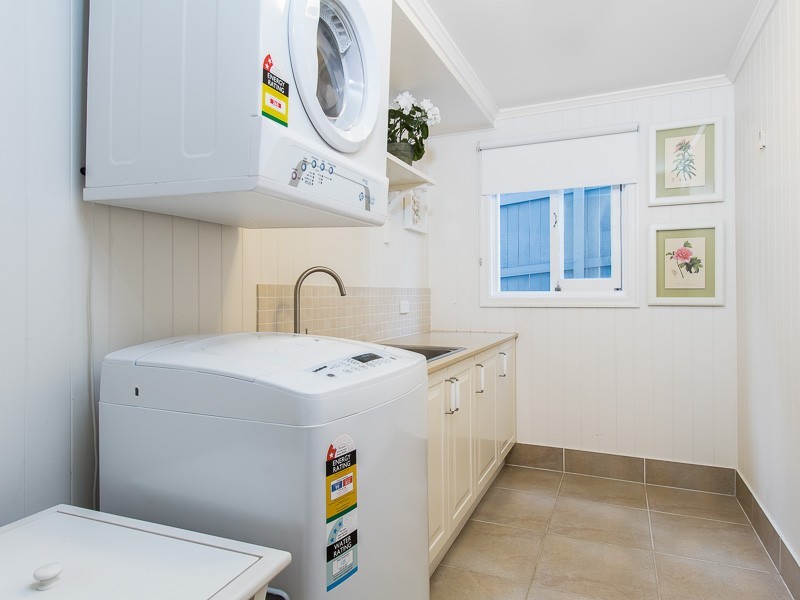 17 Fifth Avenue, Kedron QLD 4031