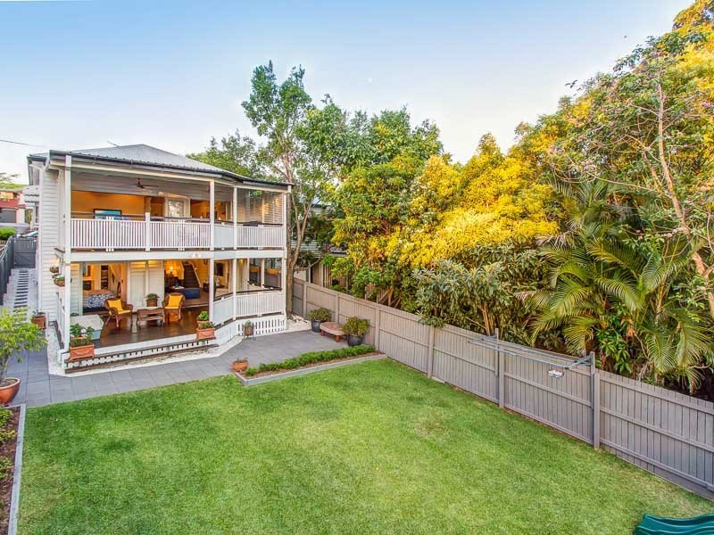 17 Fifth Avenue, Kedron QLD 4031