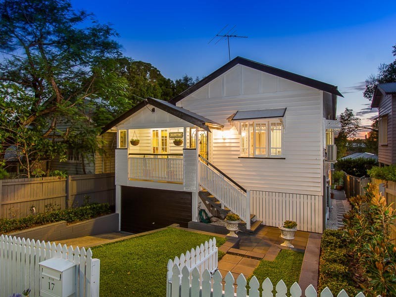 17 Fifth Avenue, Kedron QLD 4031