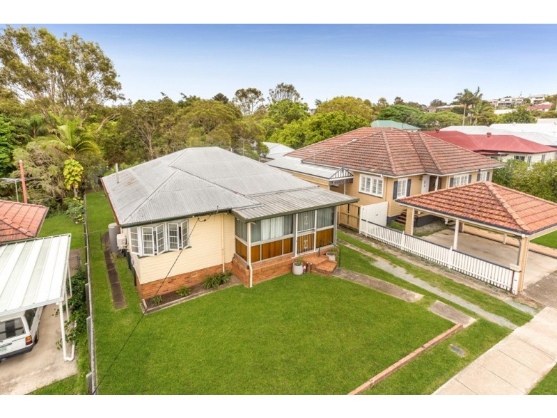 10 Zeehan Street, Wavell Heights QLD 4012