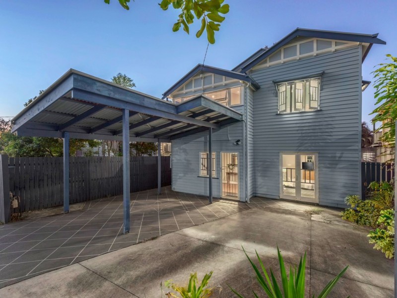 16 Twelfth Avenue, Kedron QLD 4031