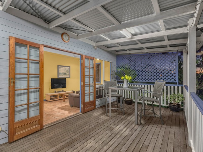 16 Twelfth Avenue, Kedron QLD 4031