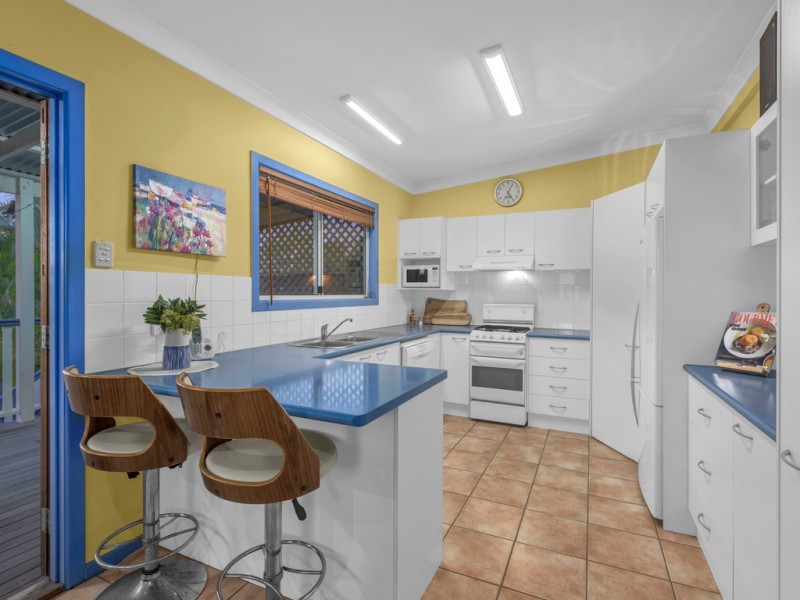 16 Twelfth Avenue, Kedron QLD 4031