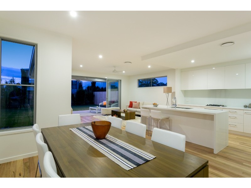 75 Highlands Street, Wavell Heights QLD 4012