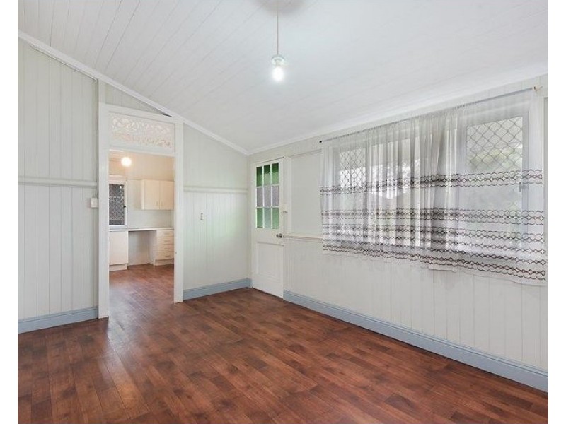 7 Hamilton Street, Gordon Park QLD 4031