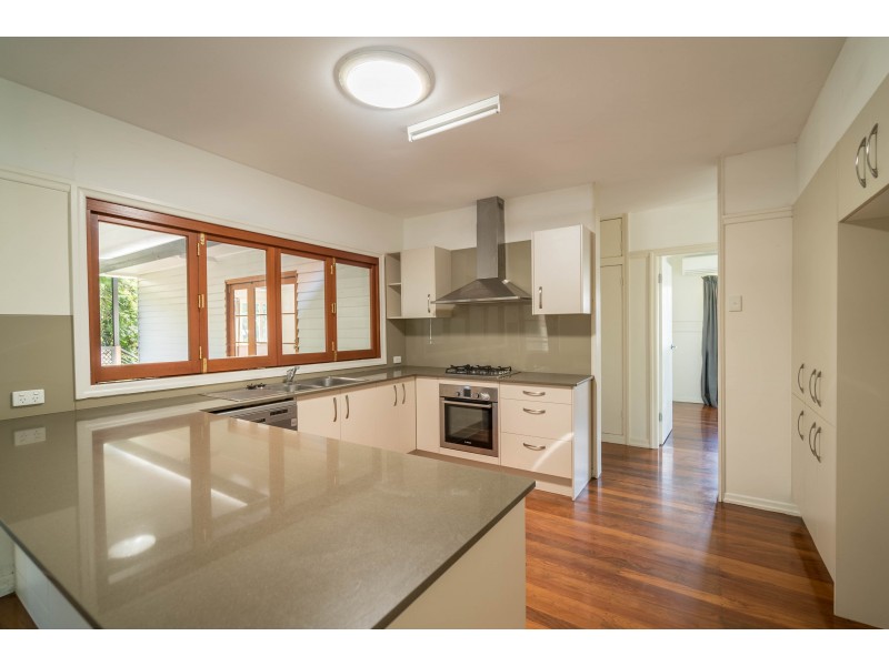 10 Hinkler Street, Kedron QLD 4031