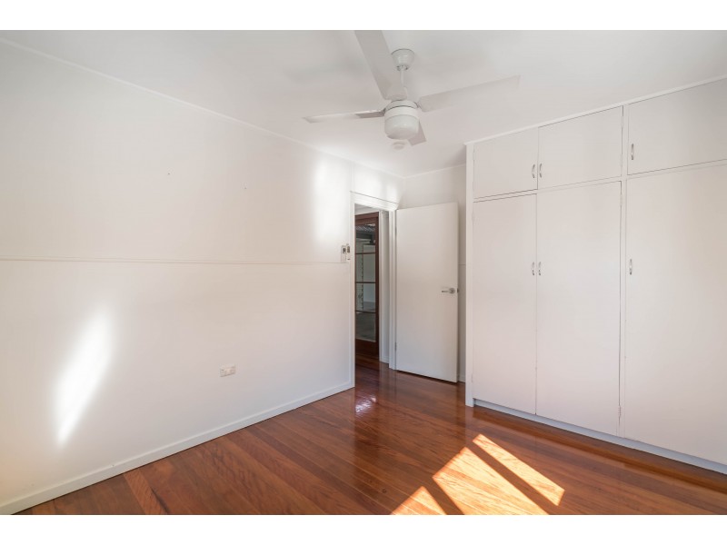 10 Hinkler Street, Kedron QLD 4031