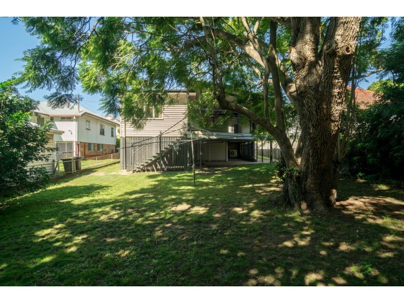 10 Hinkler Street, Kedron QLD 4031