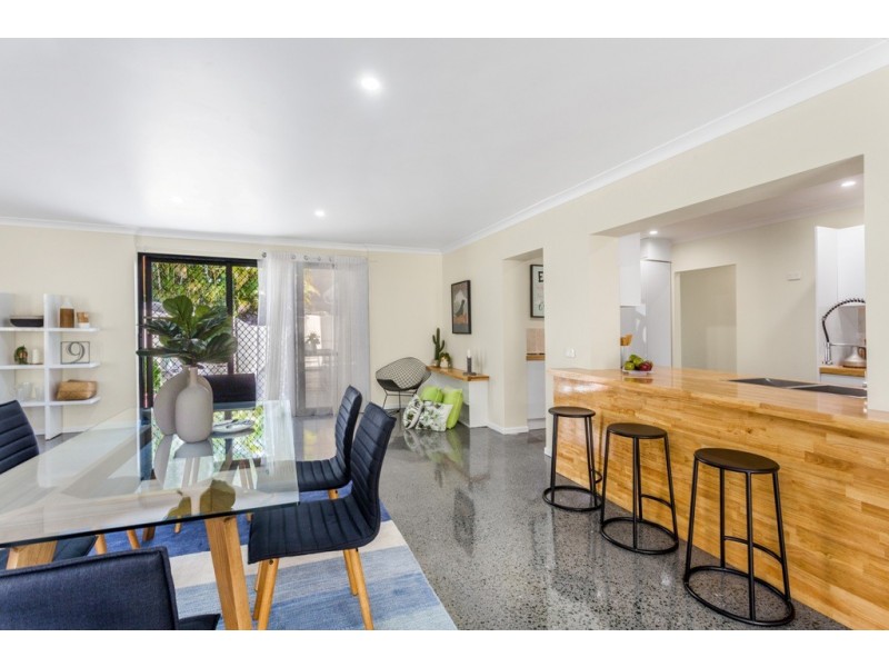 9 Hepburn Street, Stafford Heights QLD 4053