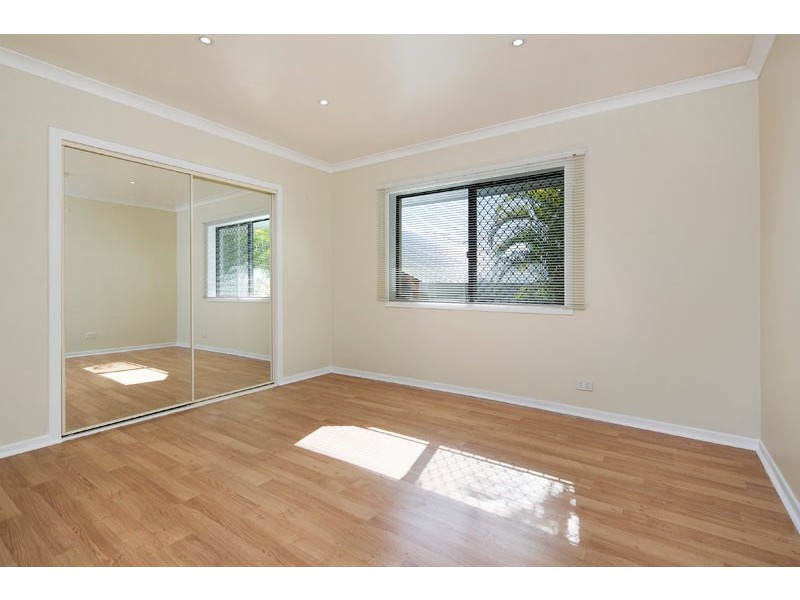 9 Hepburn Street, Stafford Heights QLD 4053