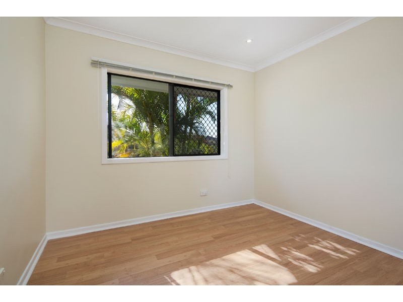 9 Hepburn Street, Stafford Heights QLD 4053