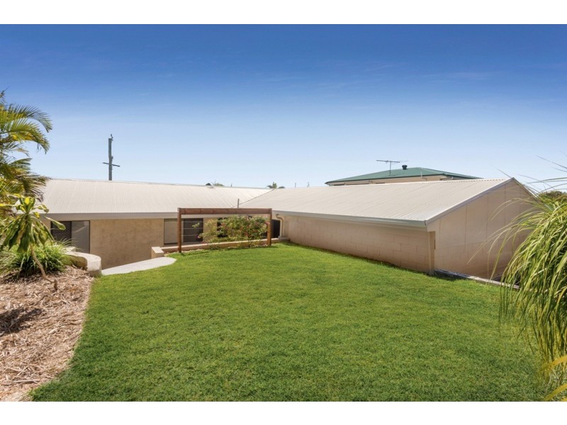 9 Hepburn Street, Stafford Heights QLD 4053