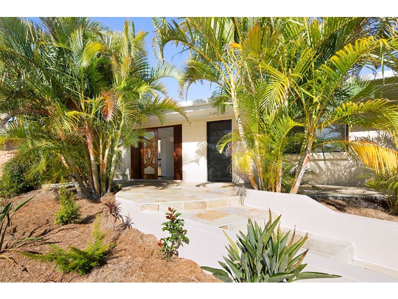 9 Hepburn Street, Stafford Heights QLD 4053