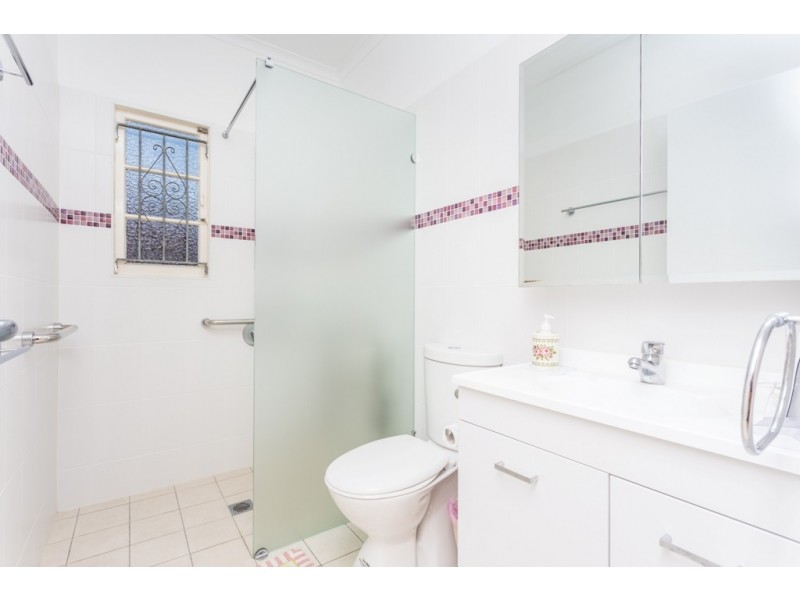 61 Ninth Avenue, Kedron QLD 4031