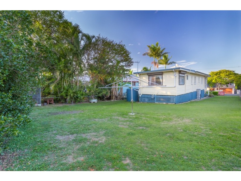 61 Ninth Avenue, Kedron QLD 4031